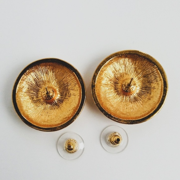 Vintage Monet Gold & Enamel Earrings - Post - Picture 3 of 7